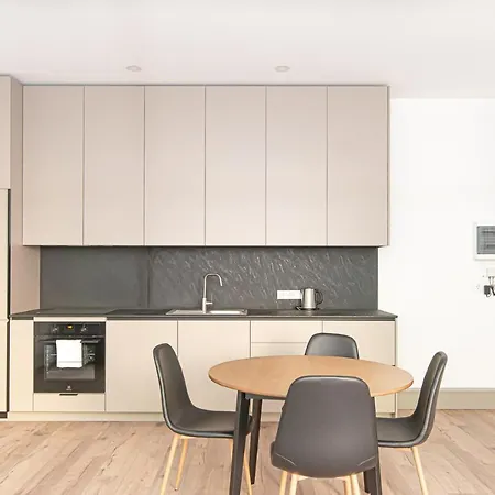 New&spacious Central Station * 维尔纽斯