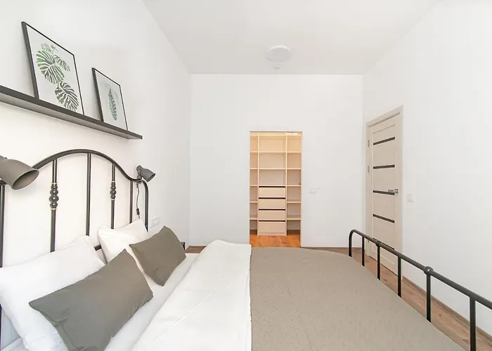 New&spacious Central Station