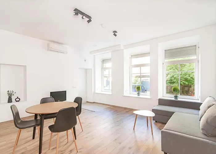 New&spacious Central Station Apartamento Vilna